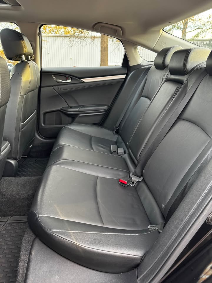 2016 Honda Civic EX-L photo 11