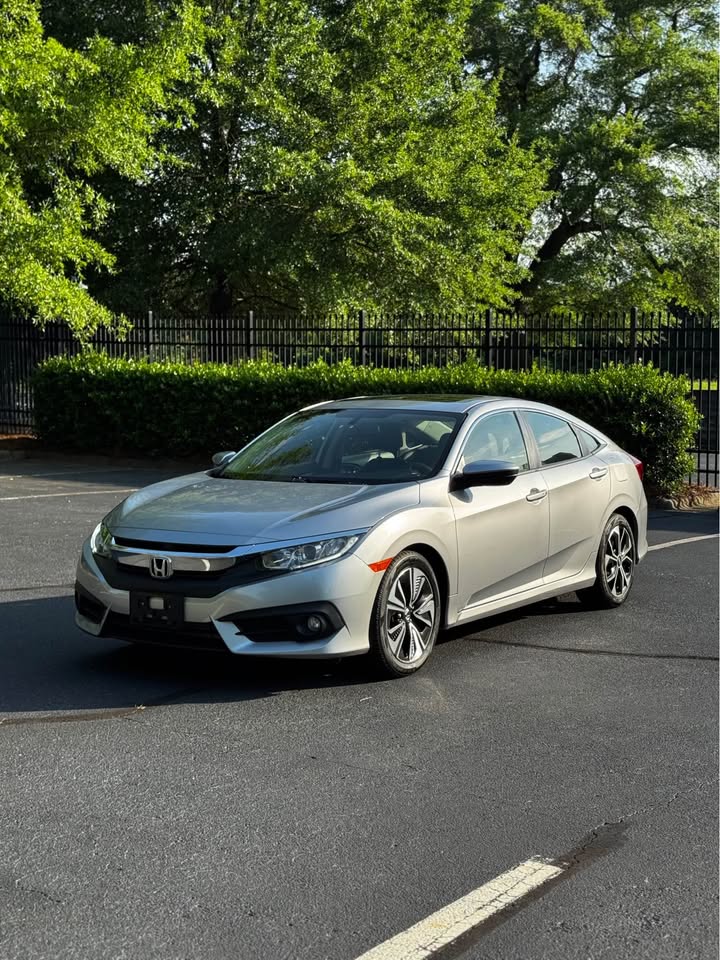 2018 Honda Civic EX-L Side View