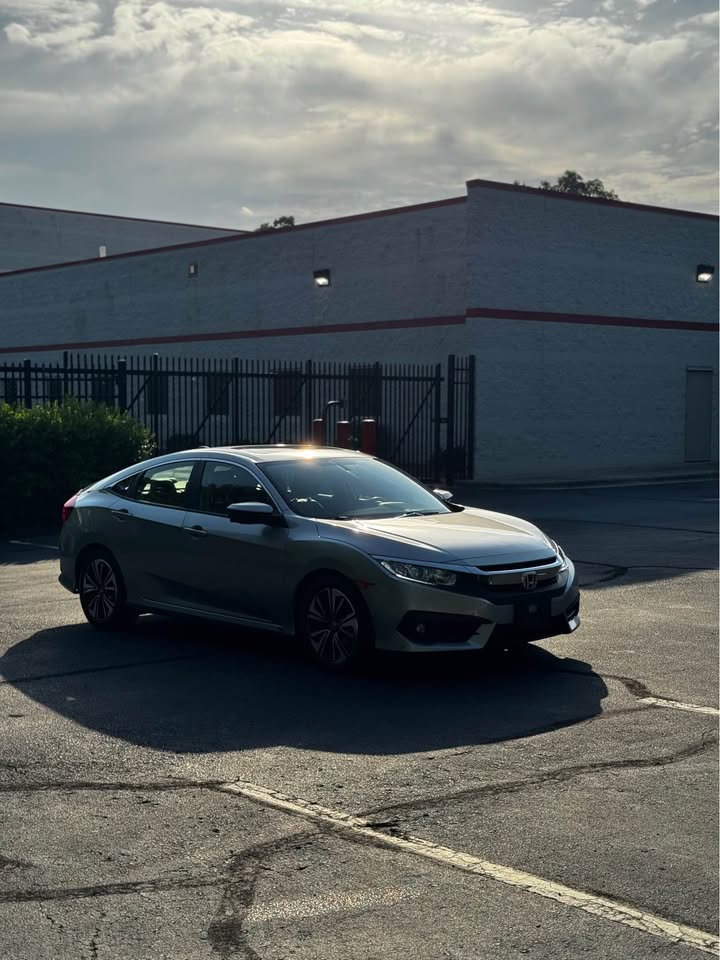 2018 Honda Civic EX-L Engine