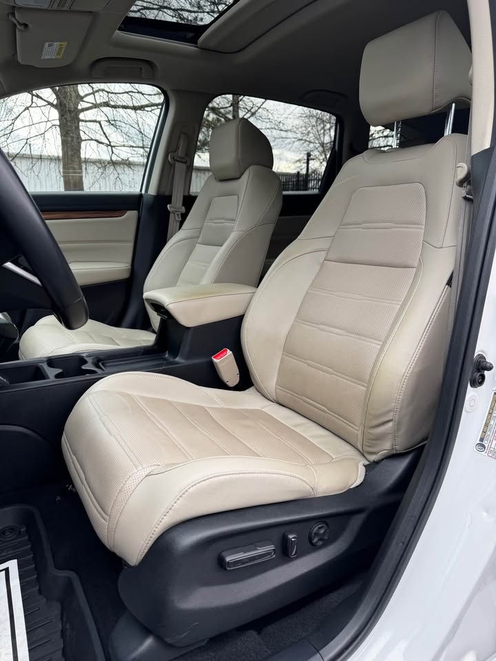 2019 Honda CR-V EX-L photo 9