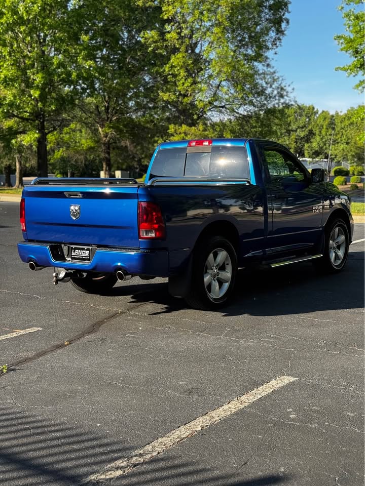 2015 Ram 1500 Express photo 7