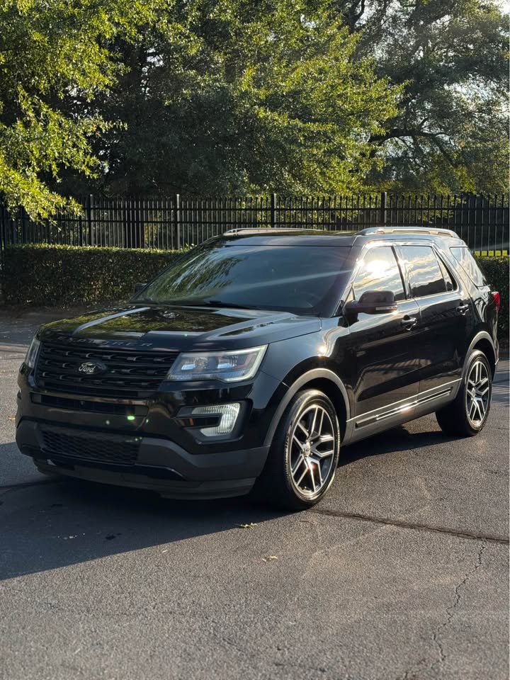 2017 Ford Explorer - 4