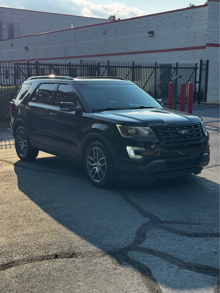 2017 Ford Explorer - 10