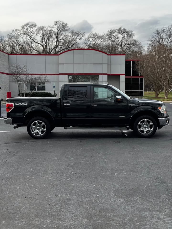 2014 Ford F-150 Lariat photo 9