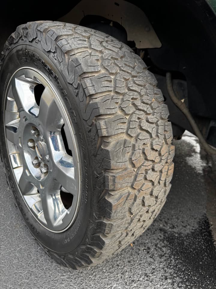 2014 Ford F-150 Lariat photo 18