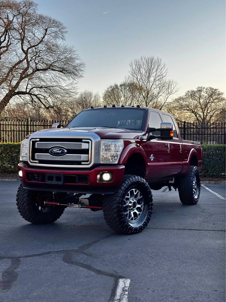 2015 Ford F-250 Super Duty Crew Cab Platinum