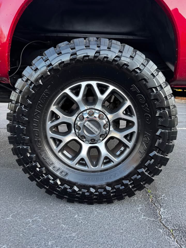 2015 Ford F-250 Super Duty Crew Cab Platinum photo 15