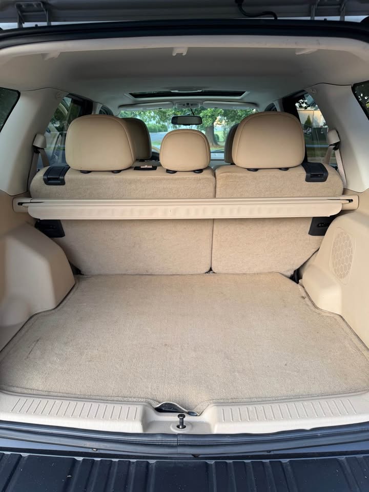 2012 Ford Escape Limited AWD photo 14