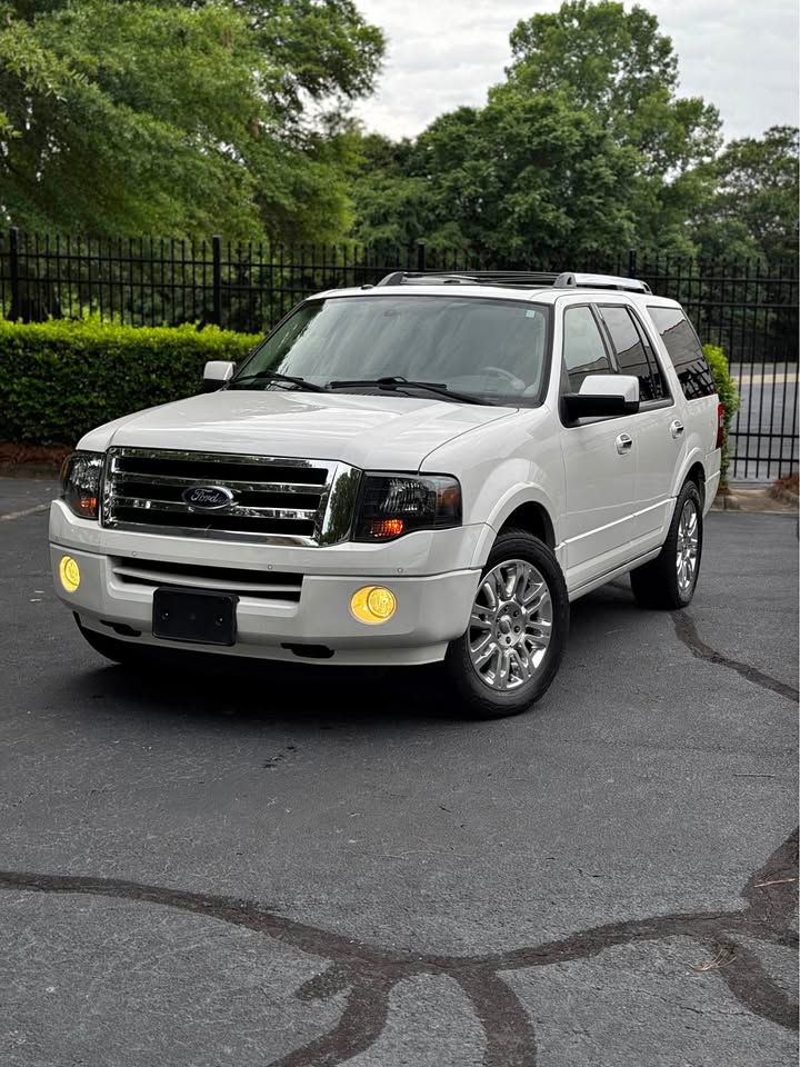 2013 Ford Expedition Limited Sport Utility 4D