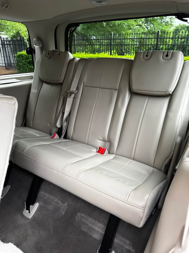 2013 Ford Expedition Limited photo 13