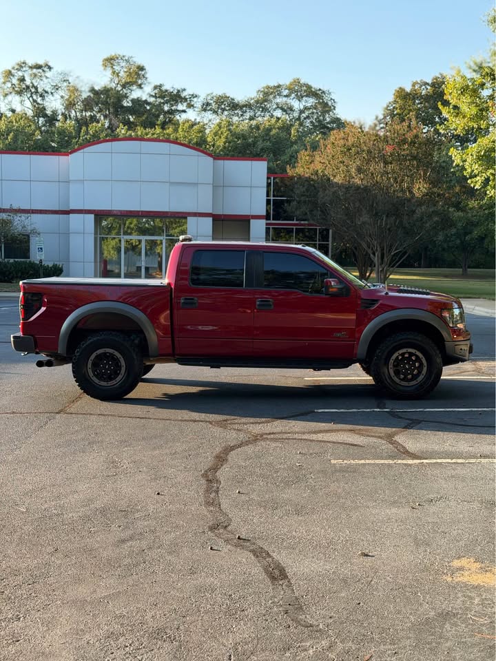 2014 Ford F-150 SVT Raptor photo 8