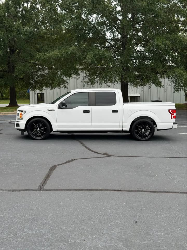 2018 Ford F-150 STX photo 5