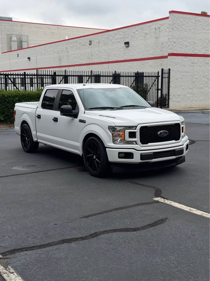 2018 Ford F-150 STX photo 10