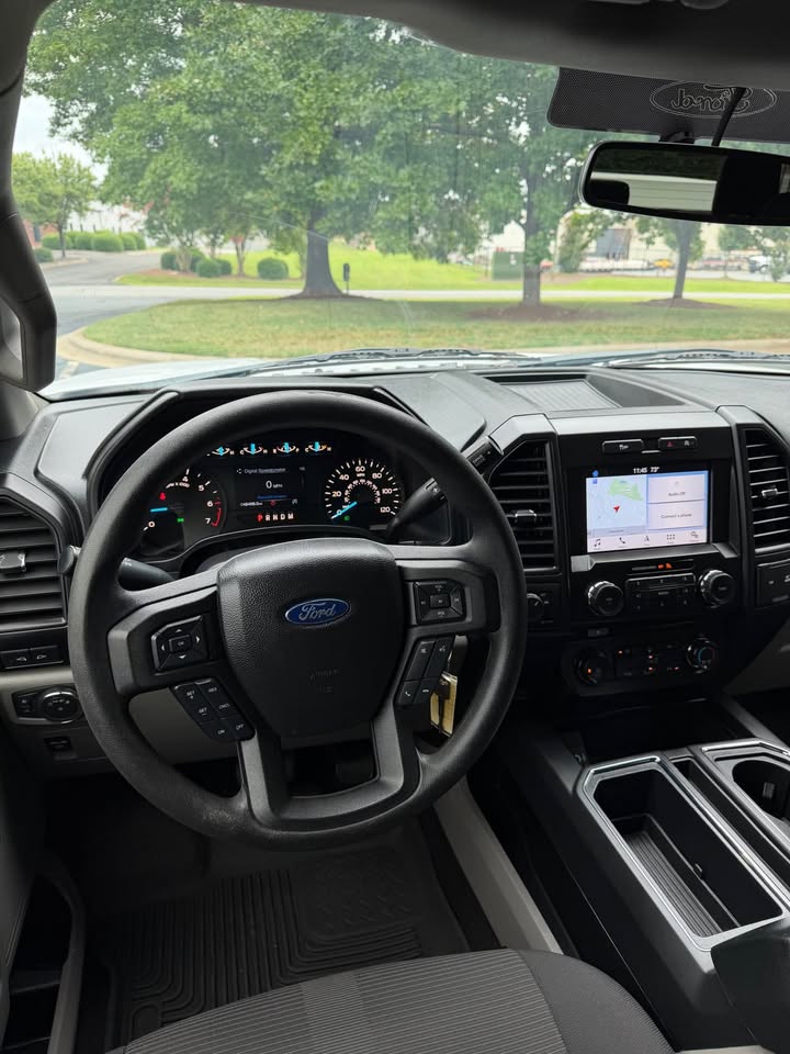 2018 Ford F-150 STX photo 14