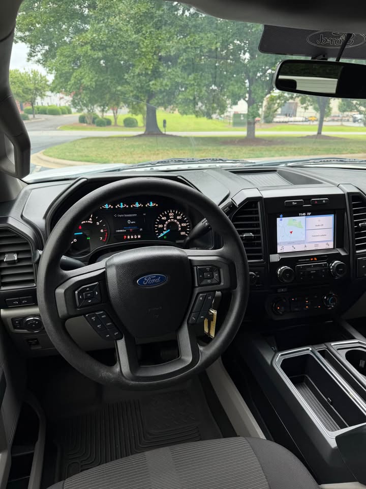 2018 Ford F-150 STX photo 15