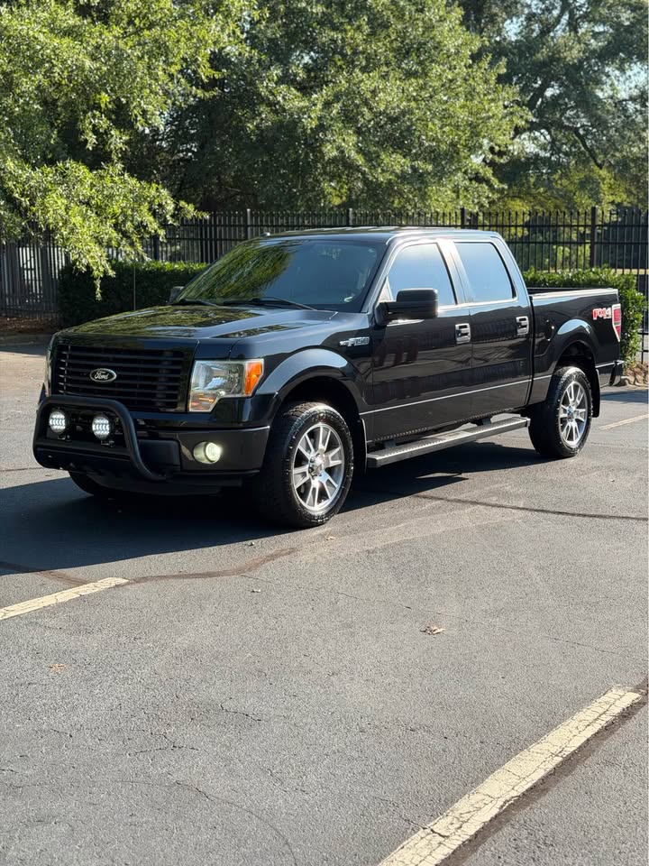 2014 Ford F-150 STX SuperCrew 4x4 photo 3