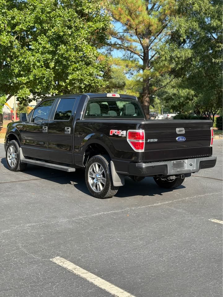 2014 Ford F-150 STX SuperCrew 4x4 photo 5