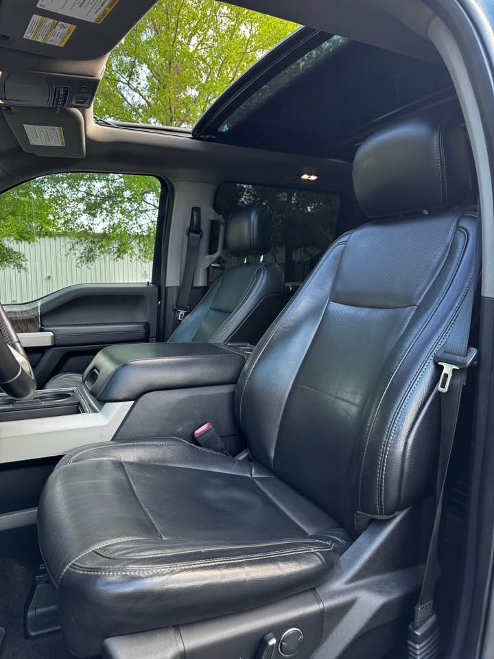 2018 Ford F-250 Lariat Ultimate FX4 4x4 photo 10