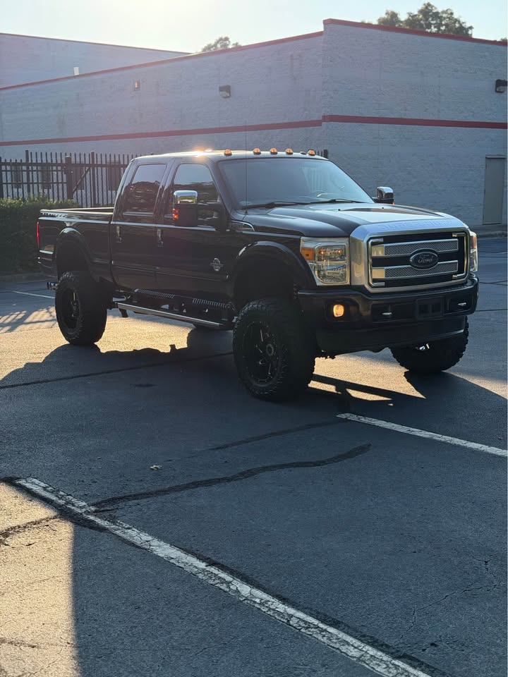 2013 Ford F-350 Platinum photo 9