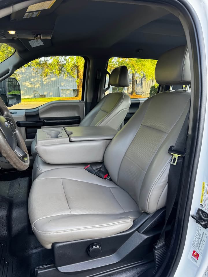 2020 Ford F-350 Super Duty XL 4x4 photo 10