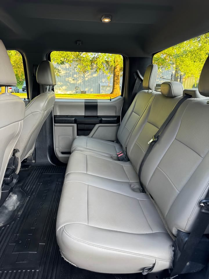 2020 Ford F-350 Super Duty XL 4x4 photo 11