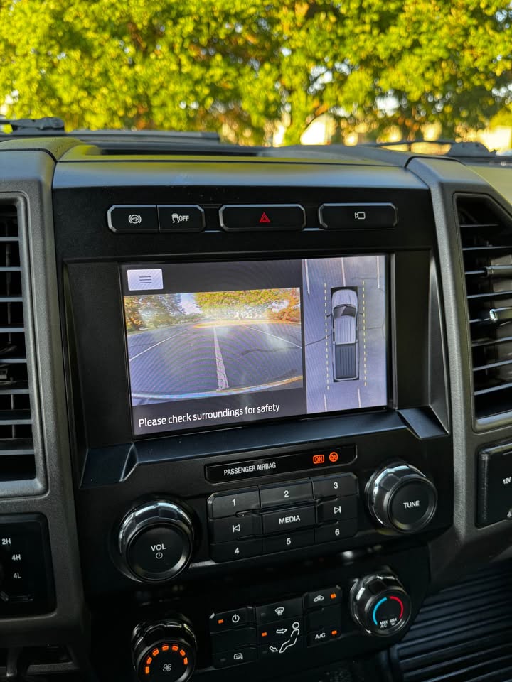 2020 Ford F-350 Super Duty XL 4x4 photo 14