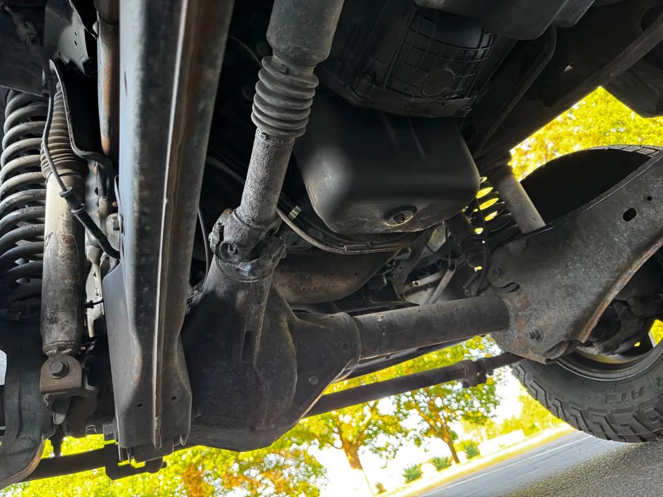 2005 Ford F-350 Super Duty Crew Cab Lariat photo 19