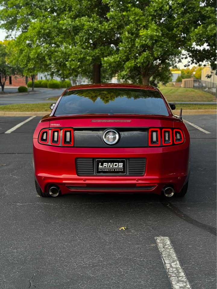 2013 Ford Mustang photo 6