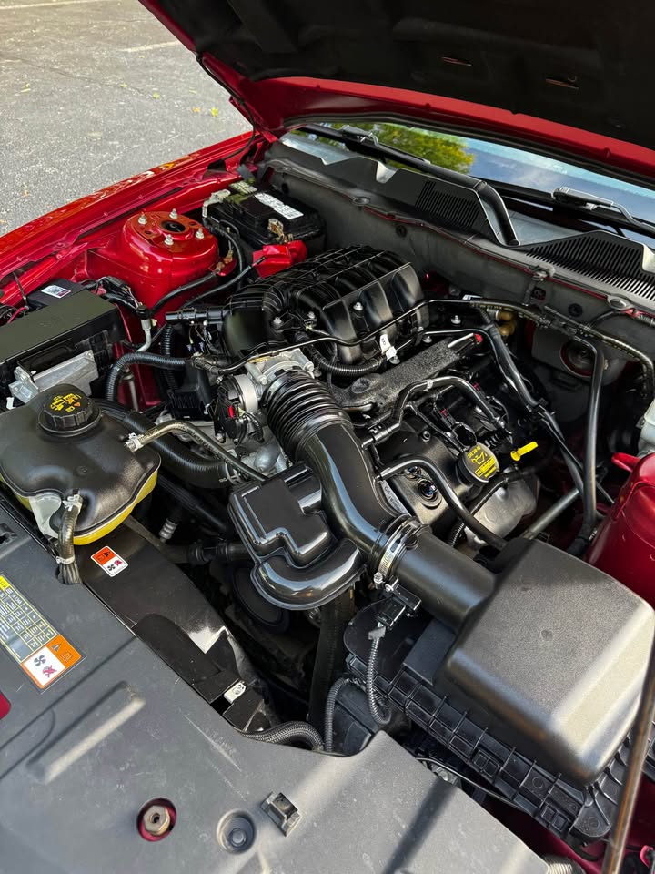 2013 Ford Mustang photo 17