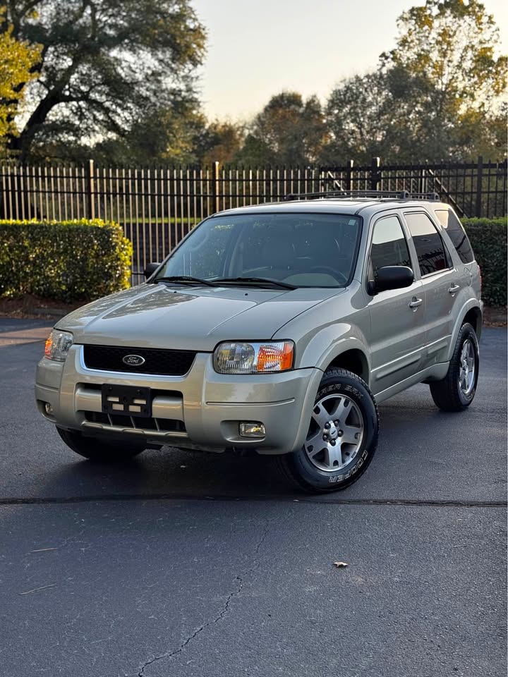 2003 Ford Escape Limited Sport Utility 4D