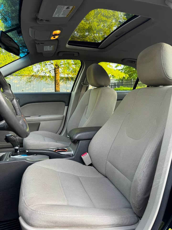 2010 Ford Fusion SE - Engine