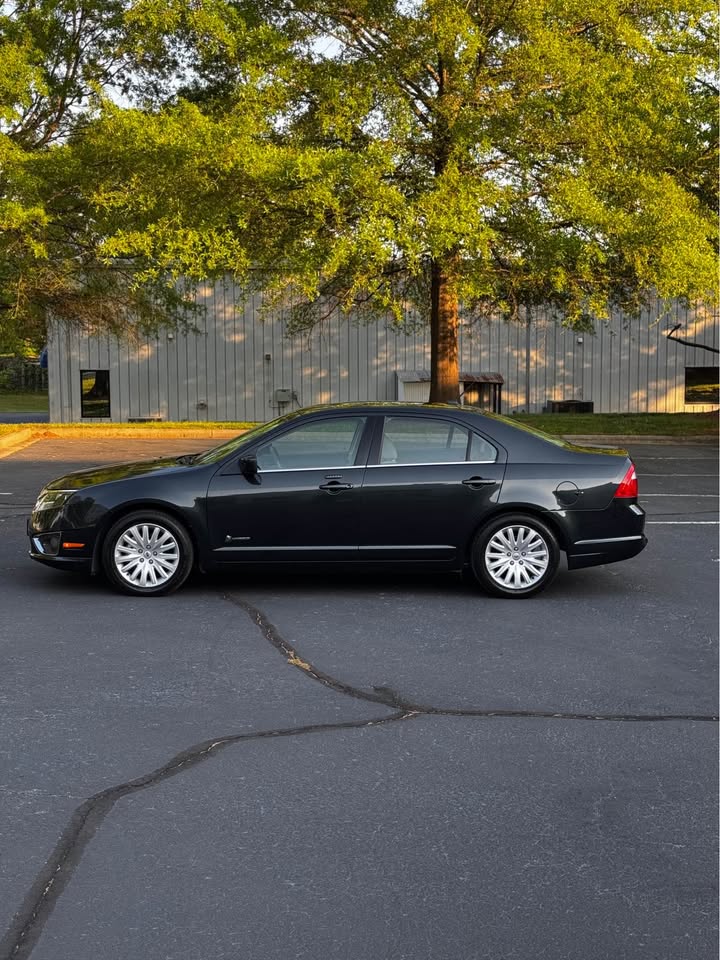 2010 Ford Fusion SE - Interior Front