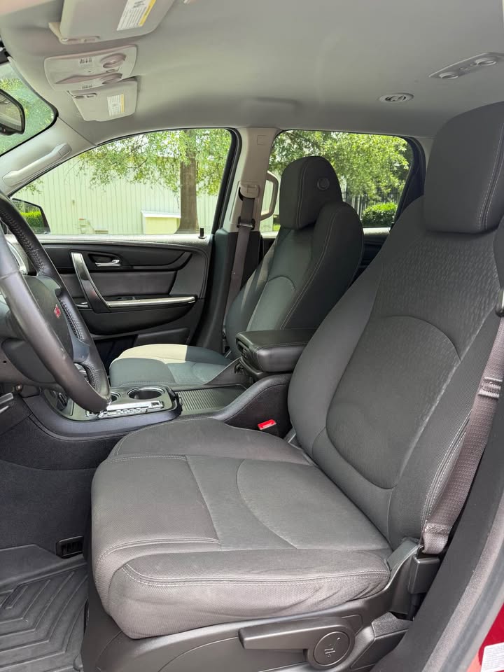 2015 GMC Acadia SLE-1 AWD photo 10