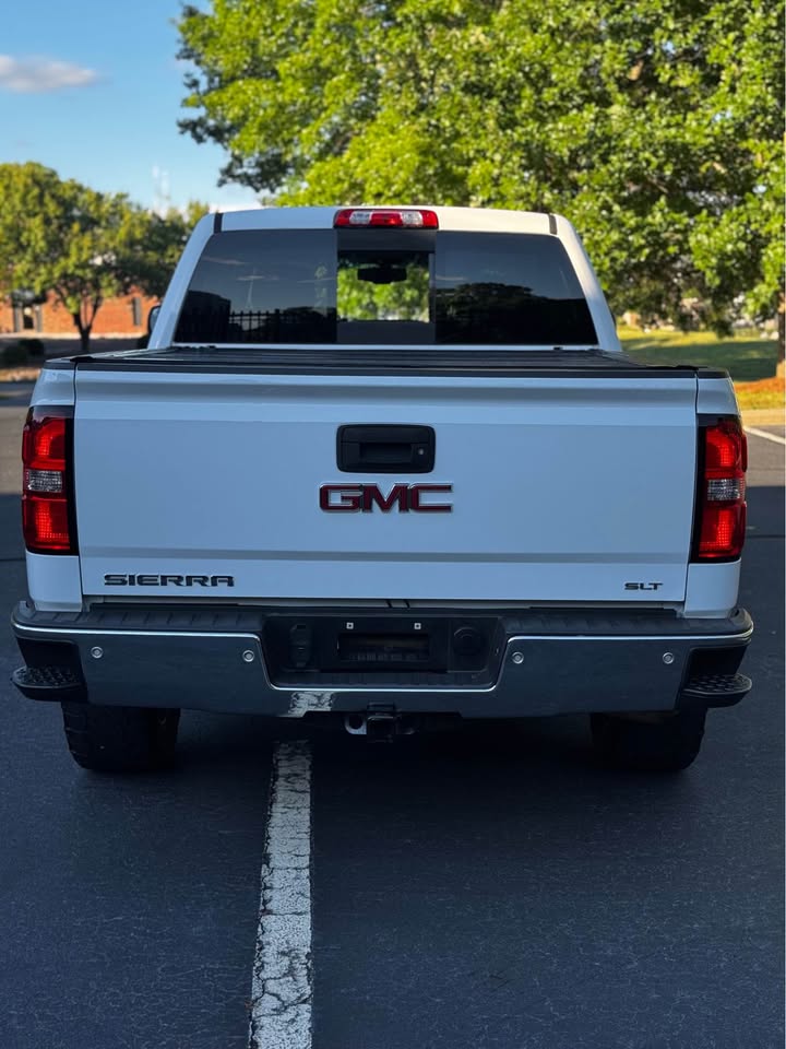 2015 GMC Sierra 1500 SLT Crew Cab 4x4 photo 8