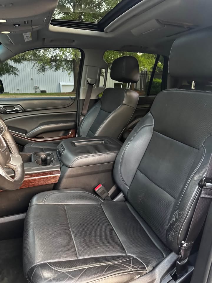 2015 GMC Yukon SLT 4x4 Sport Utility 4D photo 10