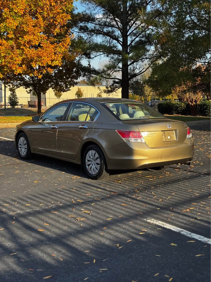 2009 Honda Accord EX front view