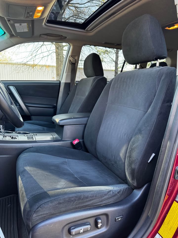 2009 Toyota Highlander photo 10