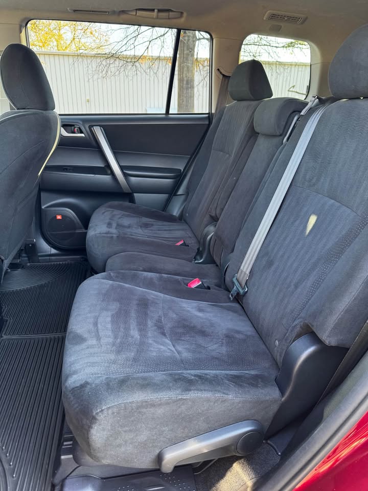 2009 Toyota Highlander photo 11