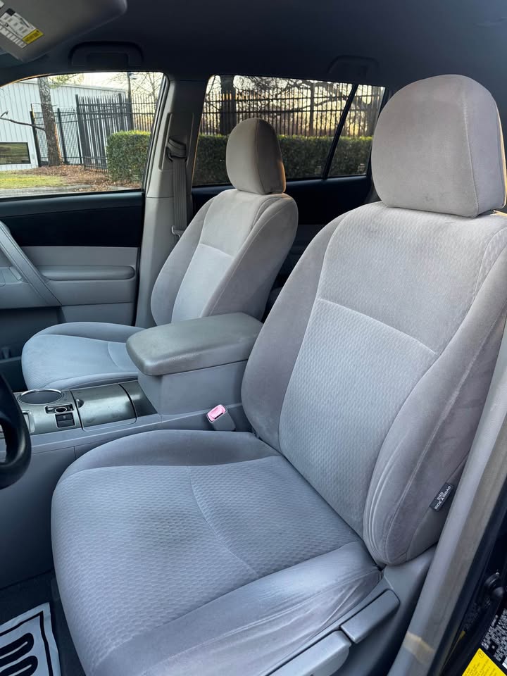 2008 Toyota Highlander photo 9