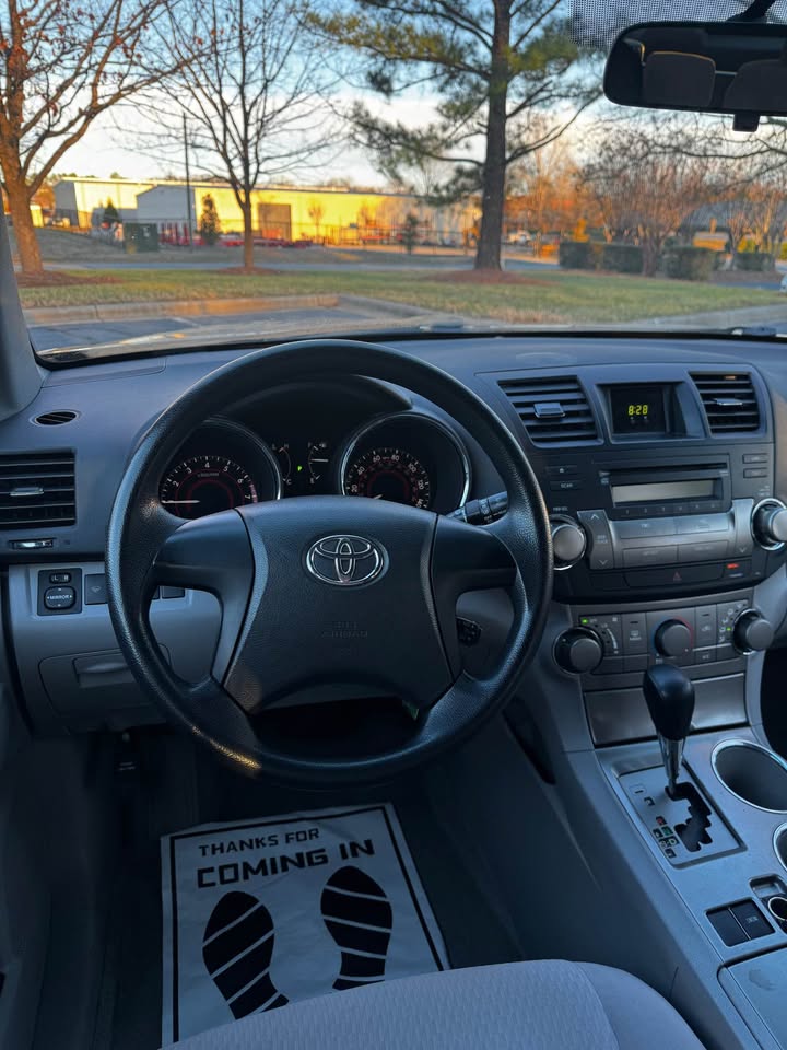 2008 Toyota Highlander photo 13