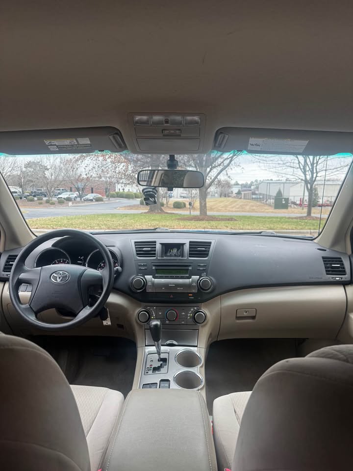 2008 Toyota Highlander photo 12