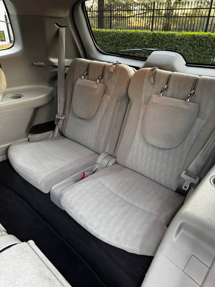 2011 Toyota Highlander photo 12