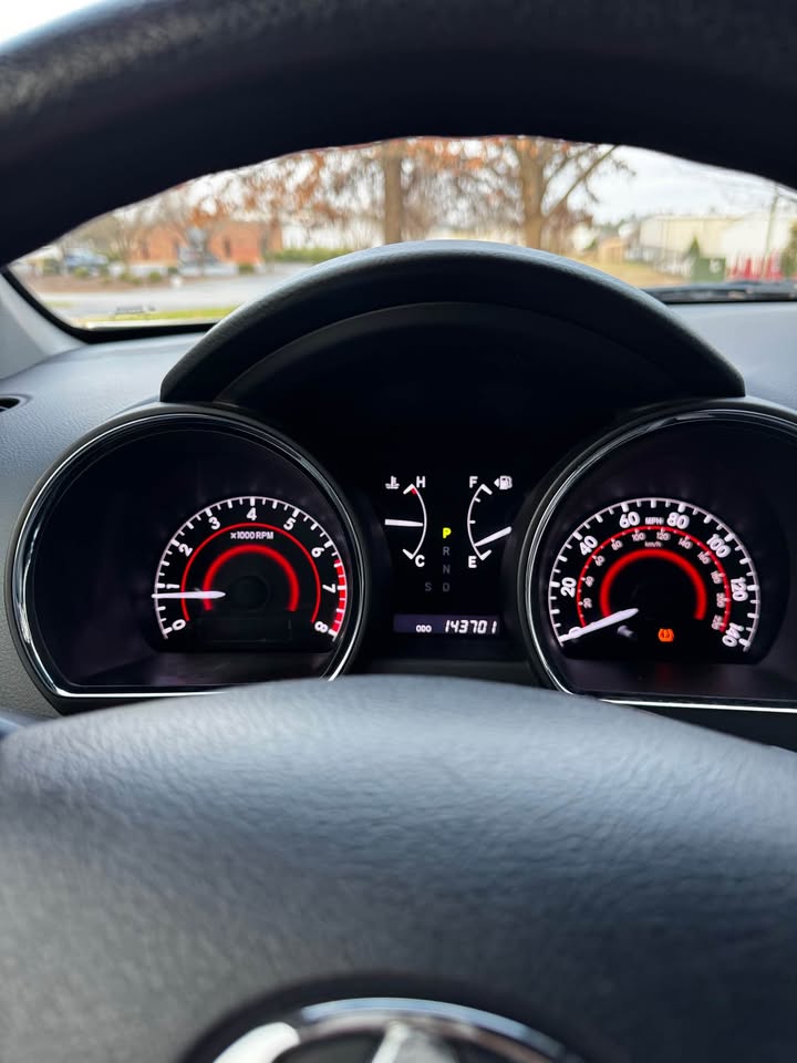 2011 Toyota Highlander photo 15