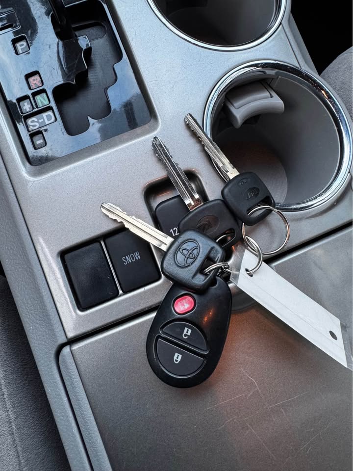 2011 Toyota Highlander photo 17