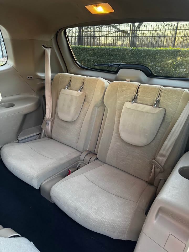 2011 Toyota Highlander photo 14