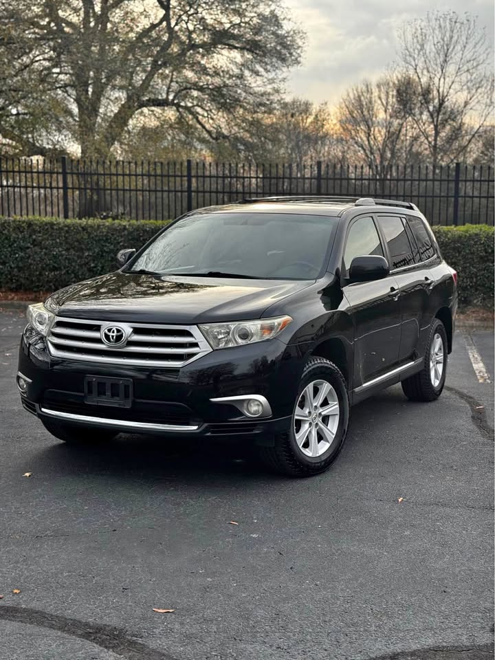 2012 Toyota Highlander SE Sport Utility 4D
