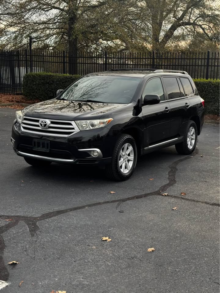 2012 Toyota Highlander SE photo 3
