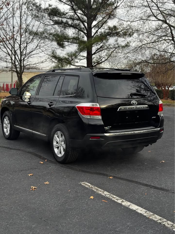 2012 Toyota Highlander SE photo 5