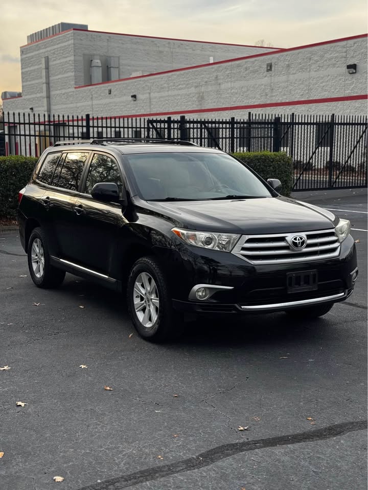 2012 Toyota Highlander SE photo 9