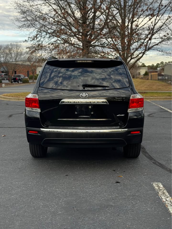 2013 Toyota Highlander photo 7